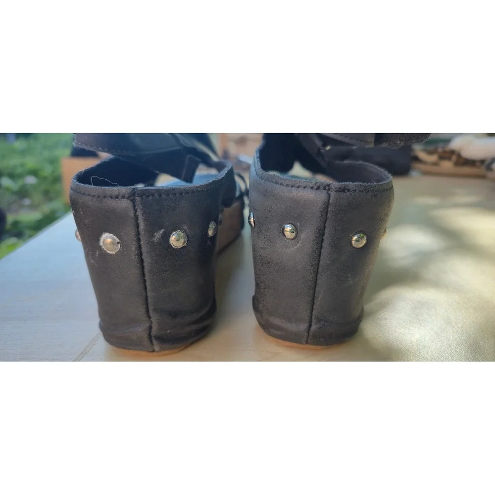 Unbranded black leather